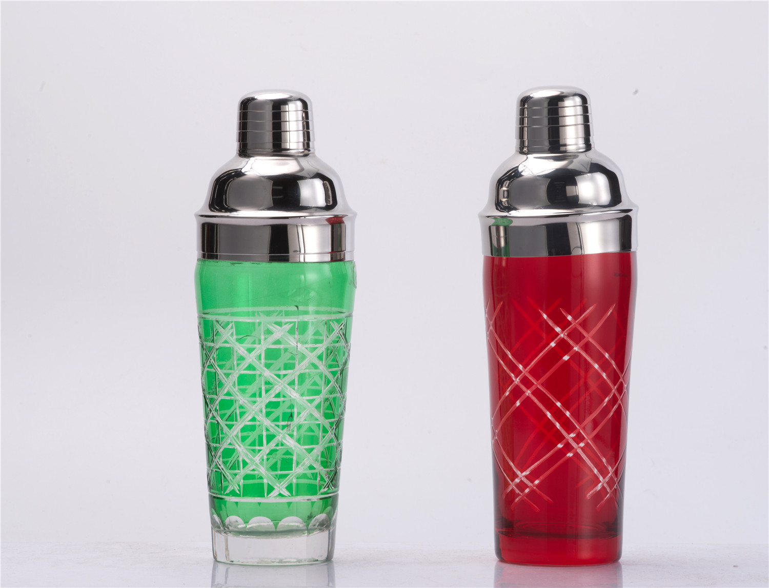 Glass shakers with silver lid