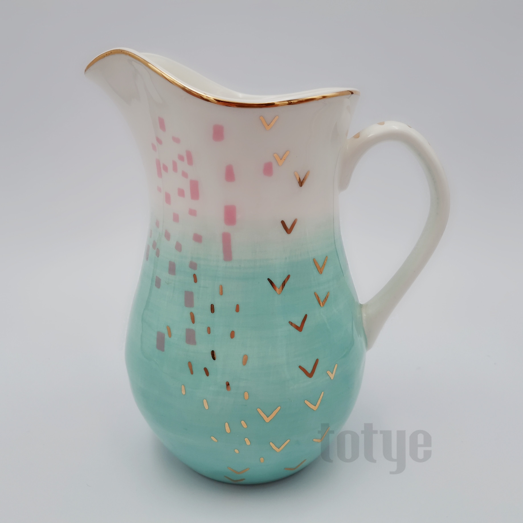 Stoneware handpaint pitcher