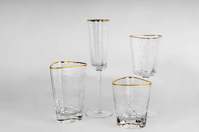 Clear Wine Glass With Gold Rim，glassware