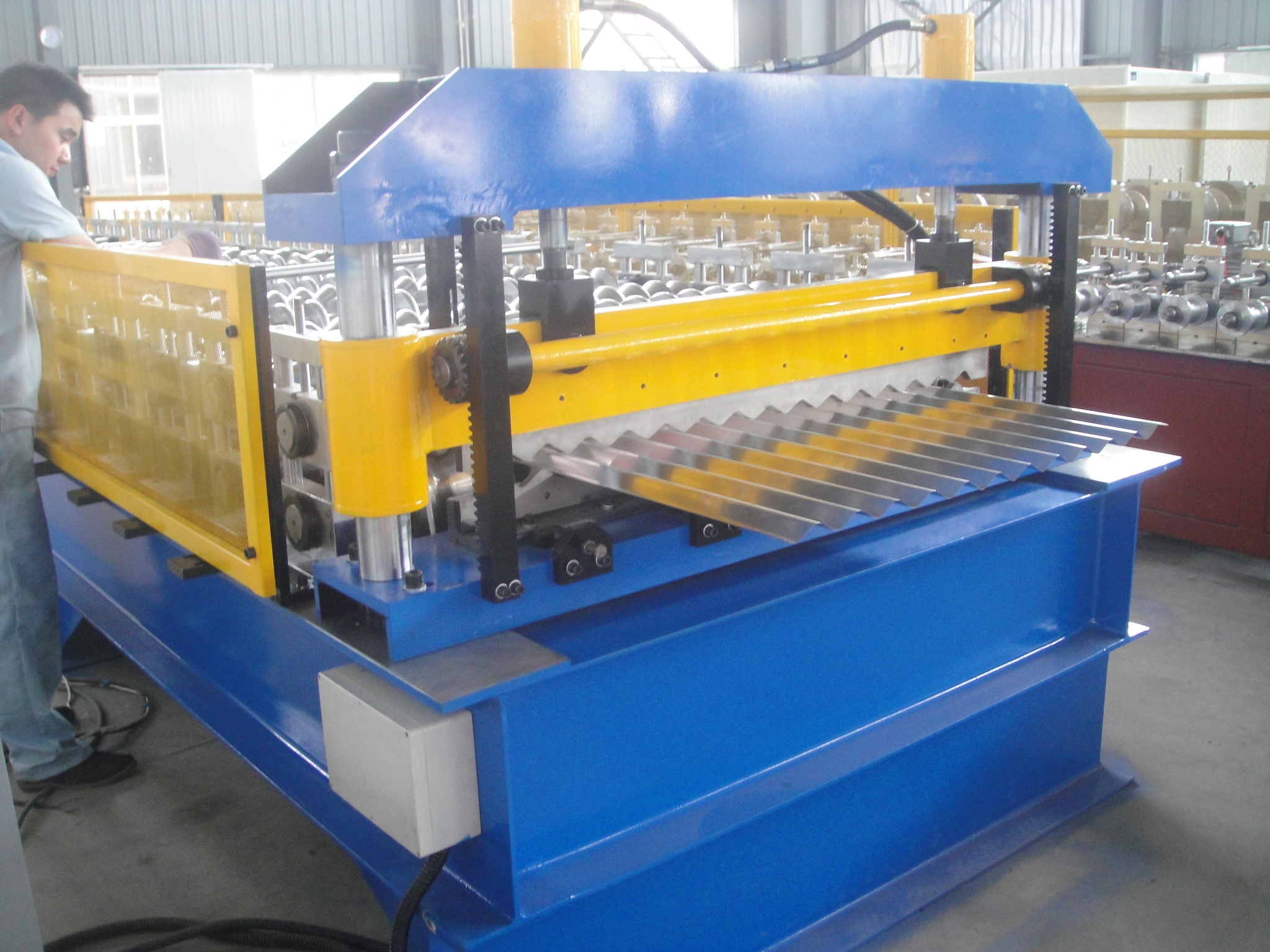 Waved Panel Roll Forming Machine