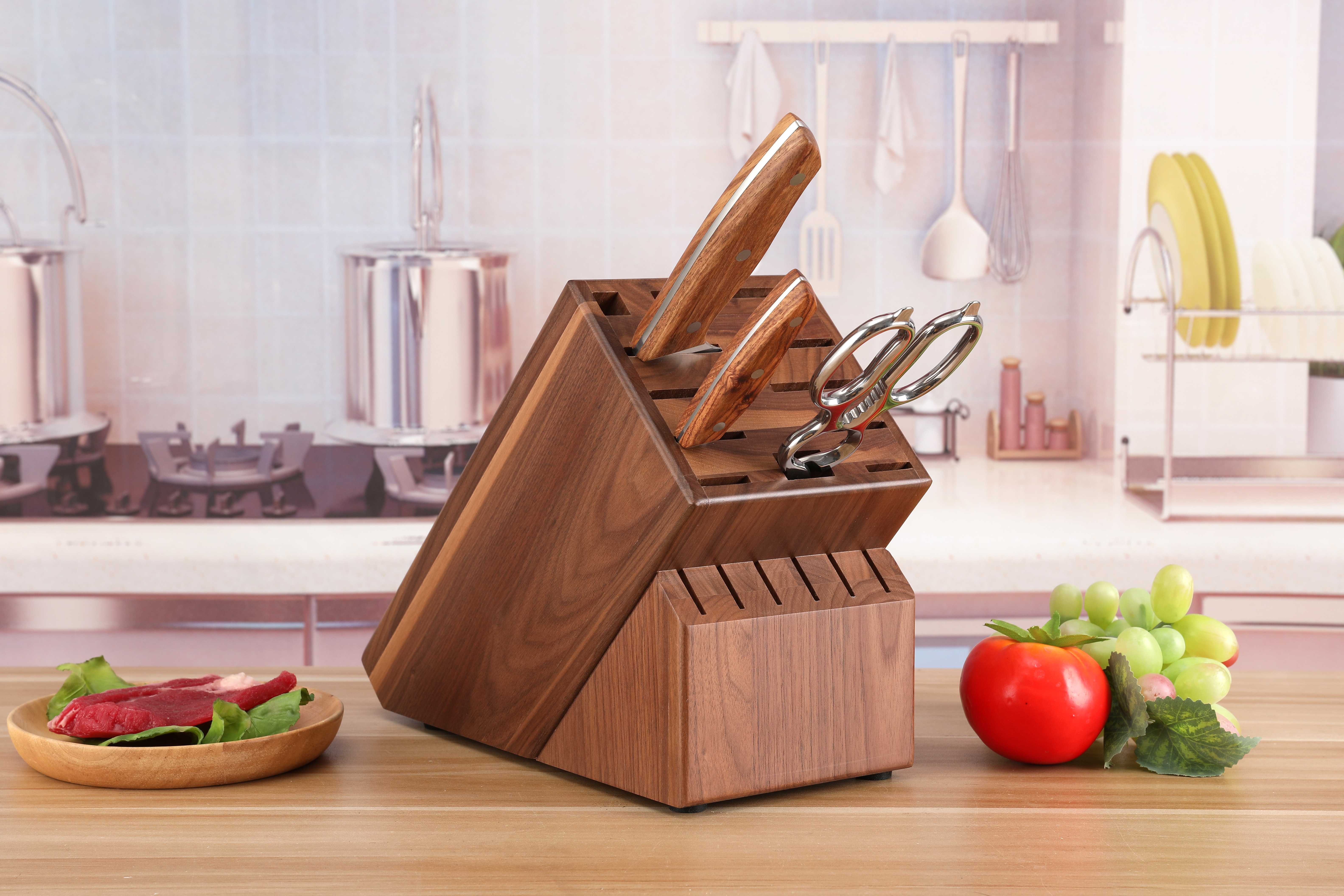 Classical multi-slot knife block