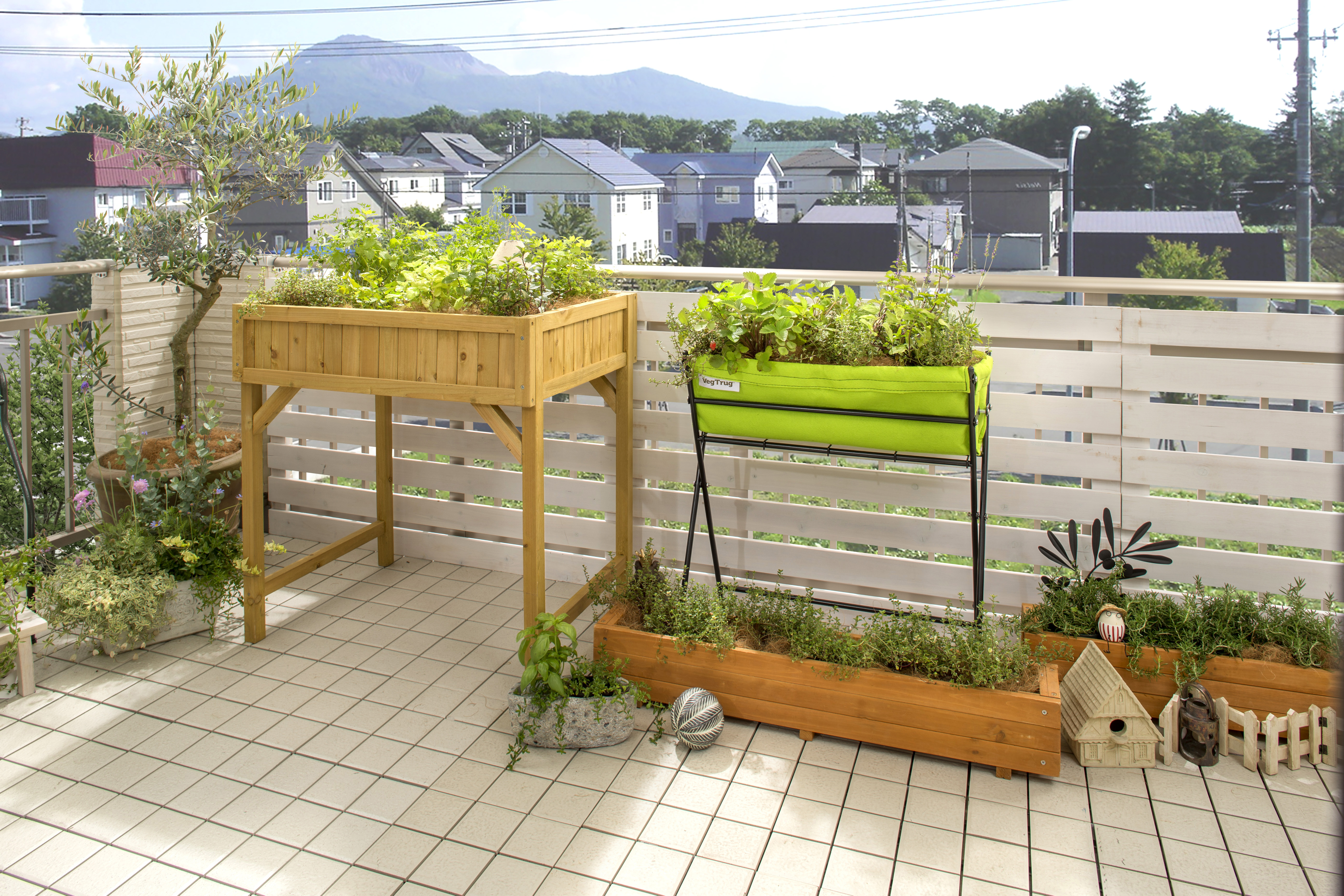 Wood terrace planter 90cm natural
