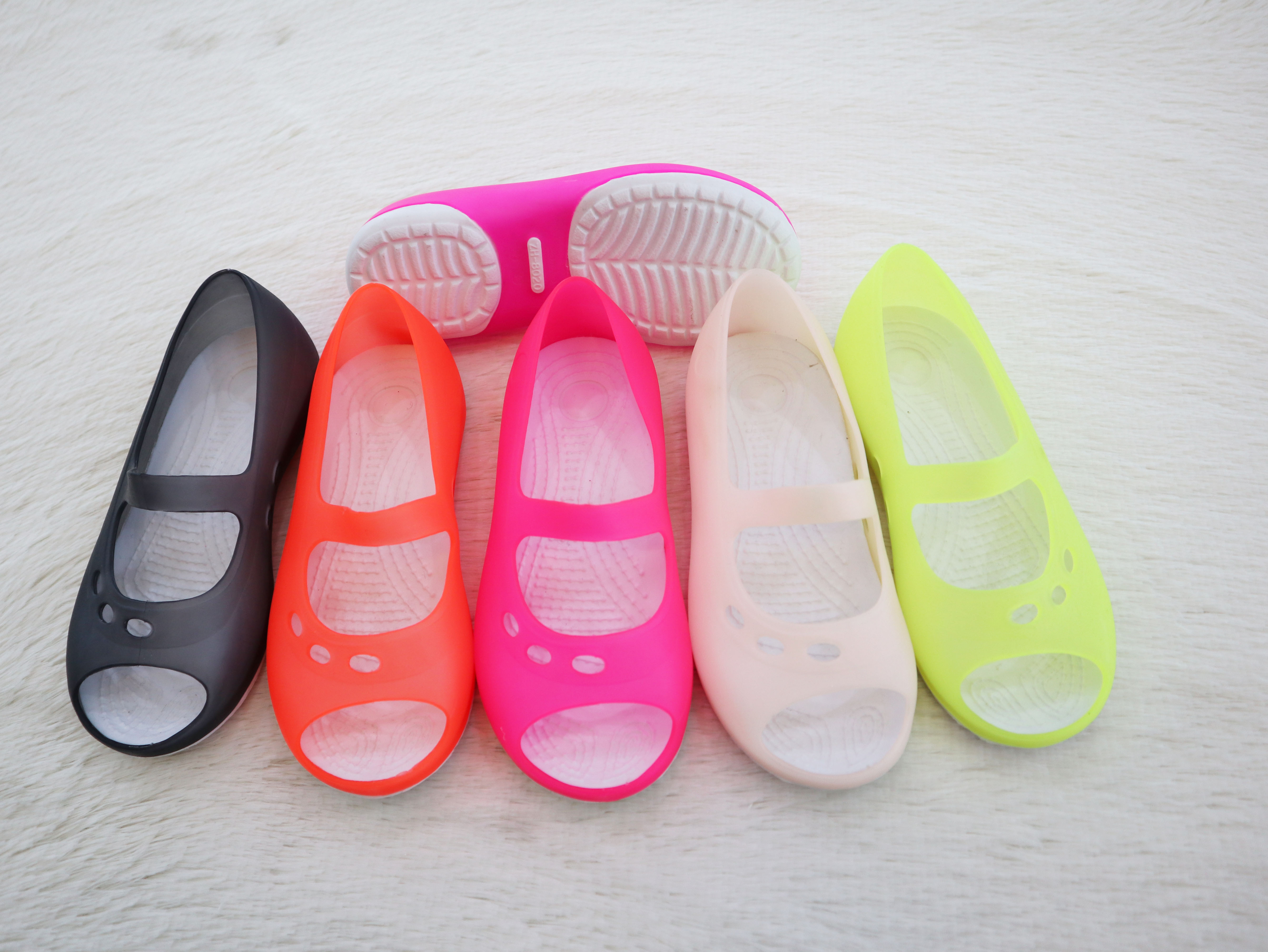 Soft girls' students sandal beach shoes