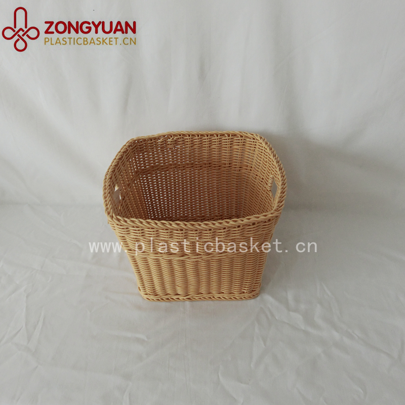 Storage basket