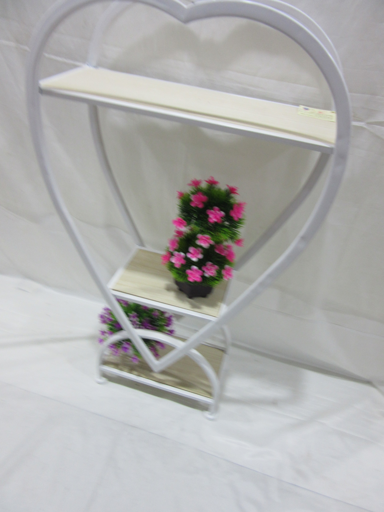 Meatl baskets Custom-made wholesale wicker gift packaging handmade storage Wicker Christmas basket flower shelf