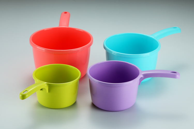 plastic bailer