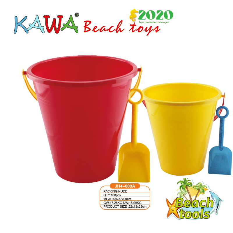 9" sand bucket with shovel