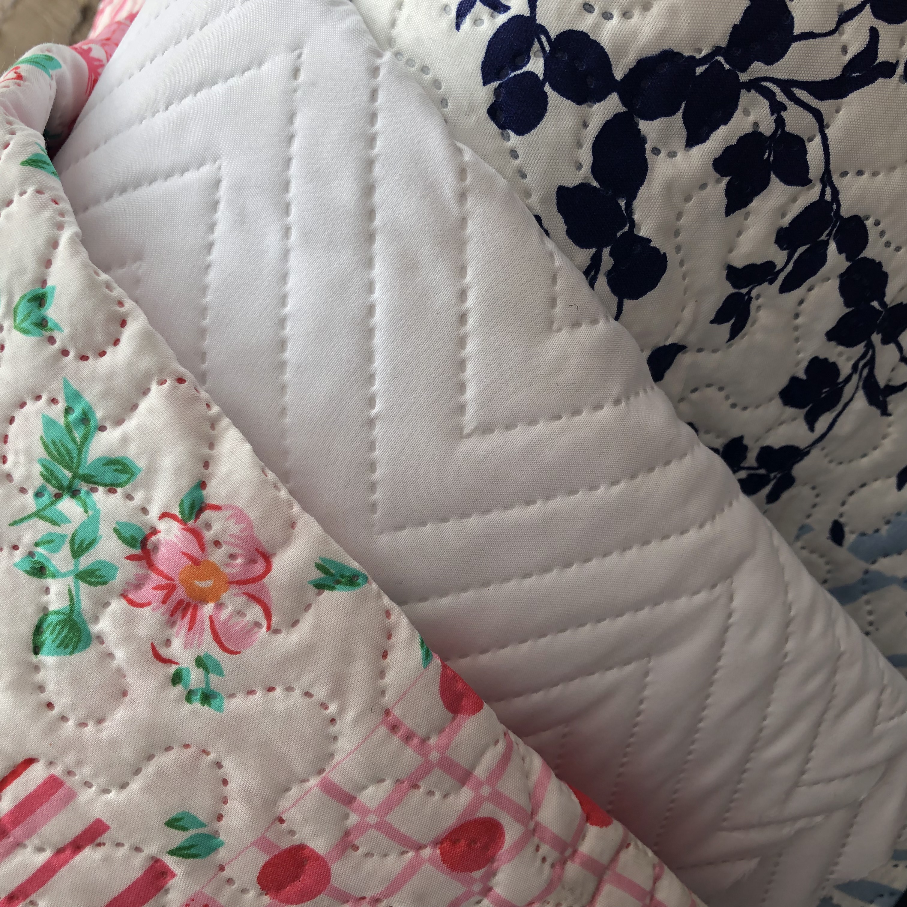 100% Polyester Printed Ultrasonic Emboss Fabric