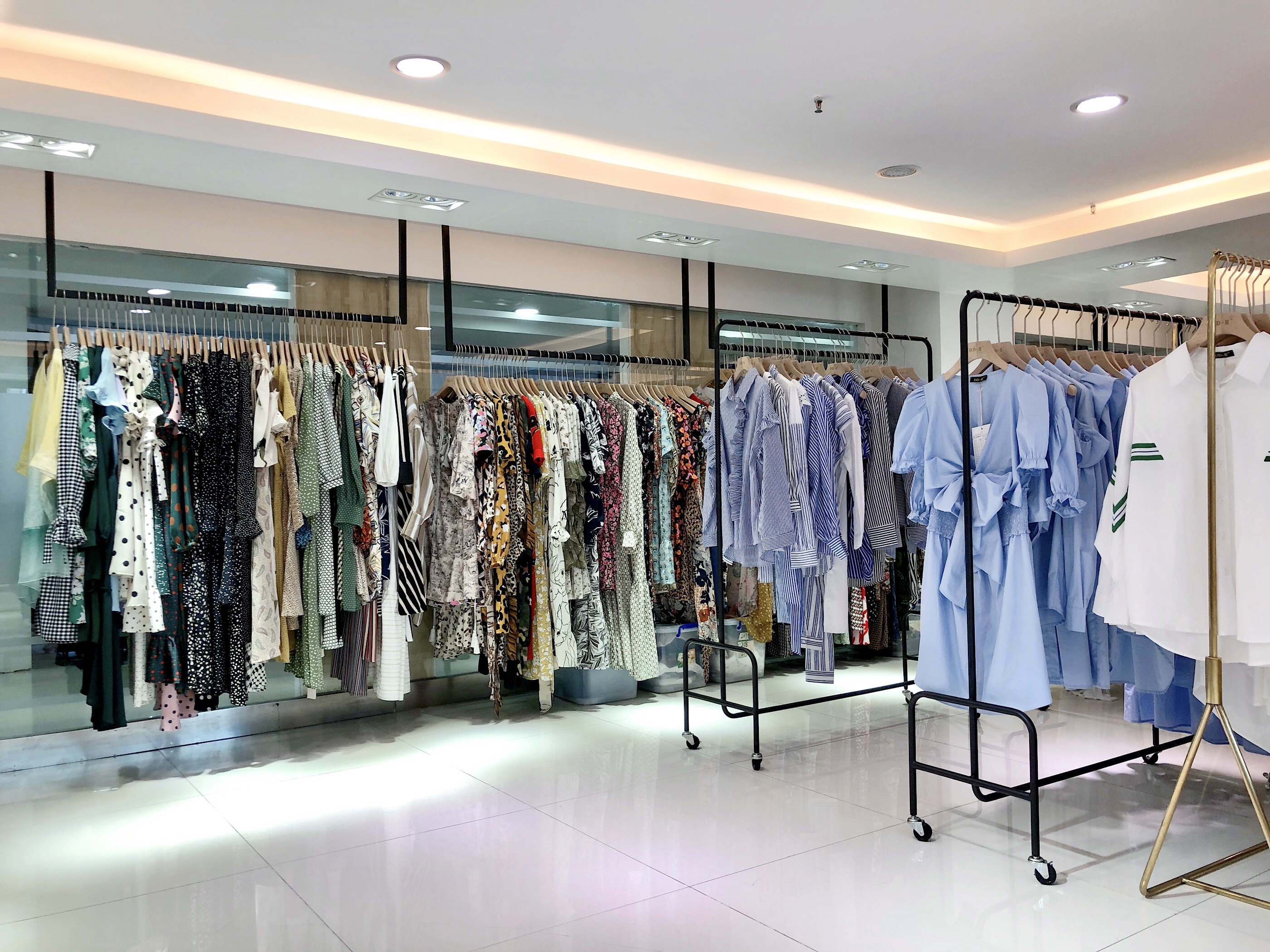 Guangdong Yilong Clothing Co., Ltd. – women's jackets 3