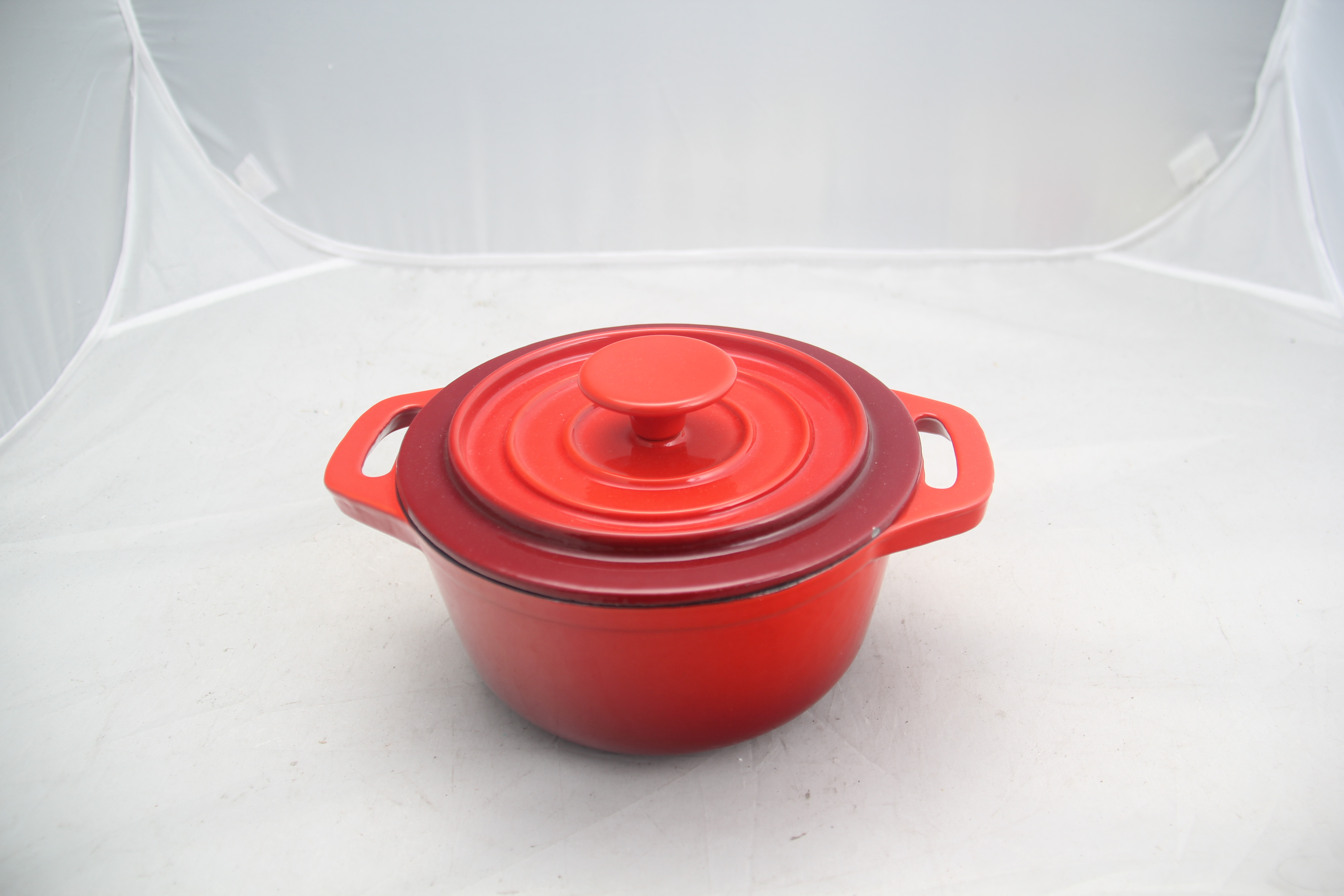 Cast iron mini pot, enamel
