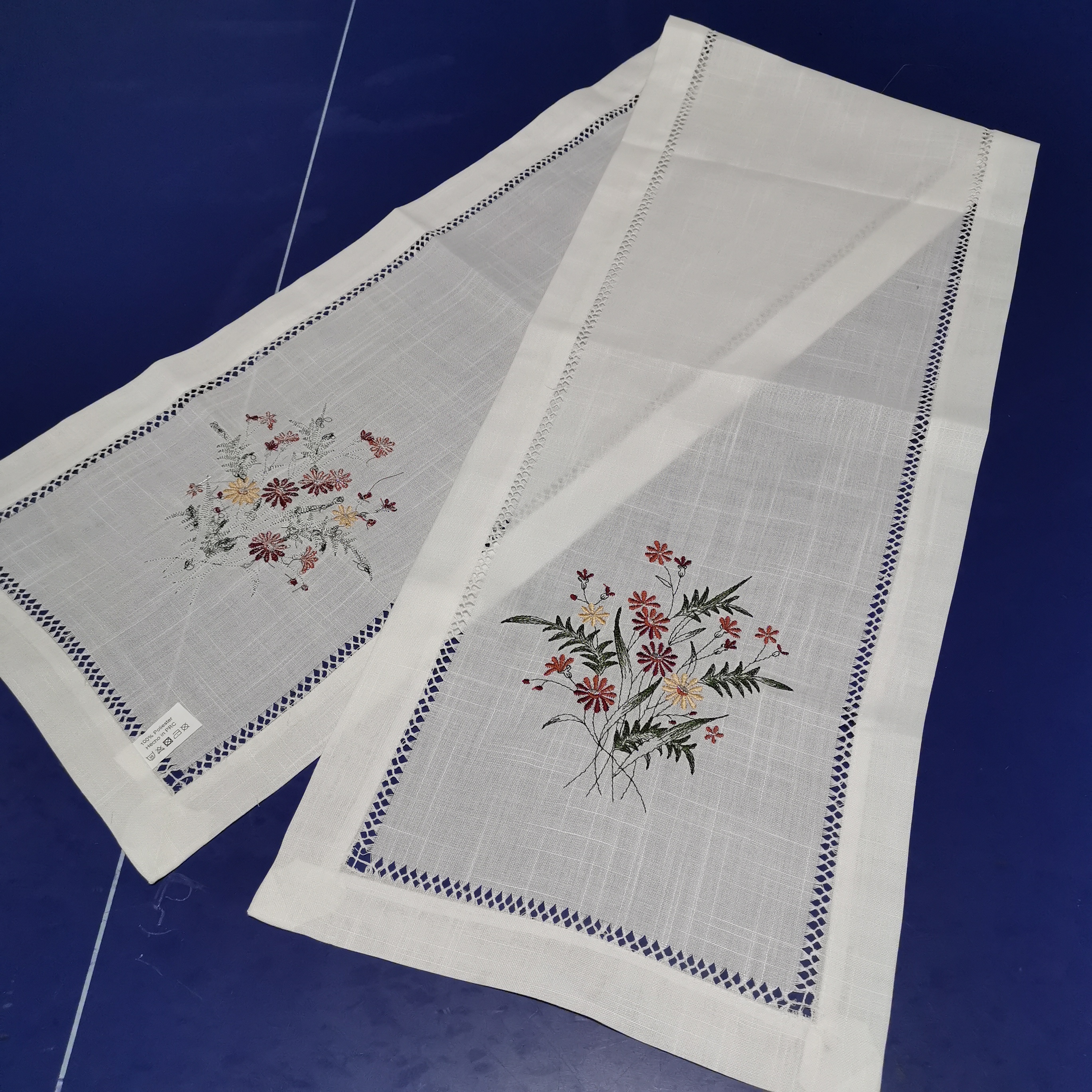 100% polyester slub fabric with drawnwork and embroidery runner