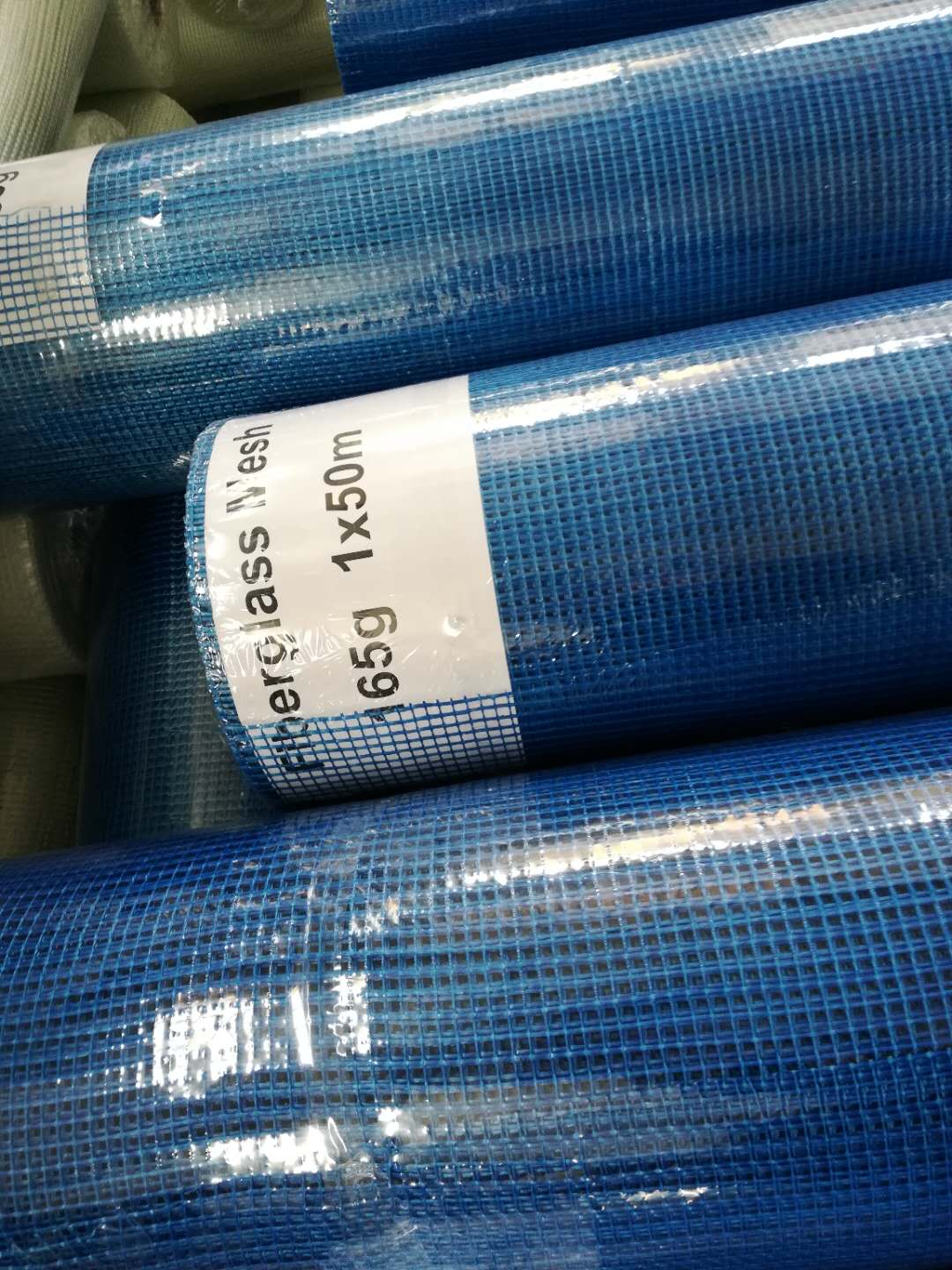 Alkaline resistant fiberglass mesh
