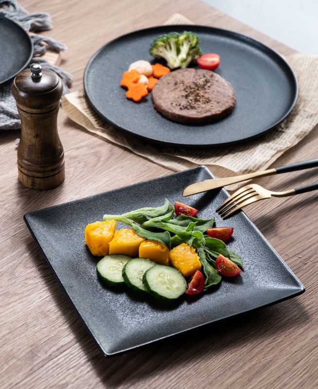 Square plate