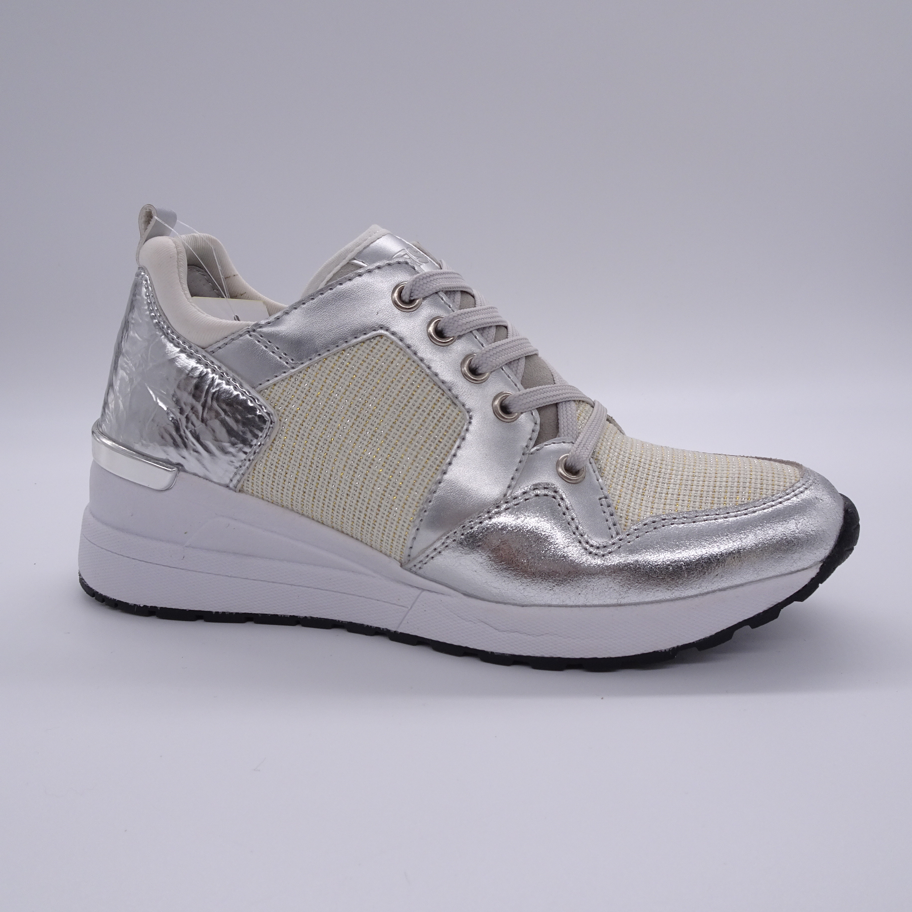 Women's casual fashion shoes
