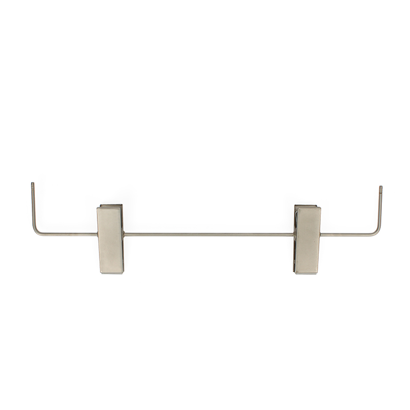 Metal hanger bar with clips