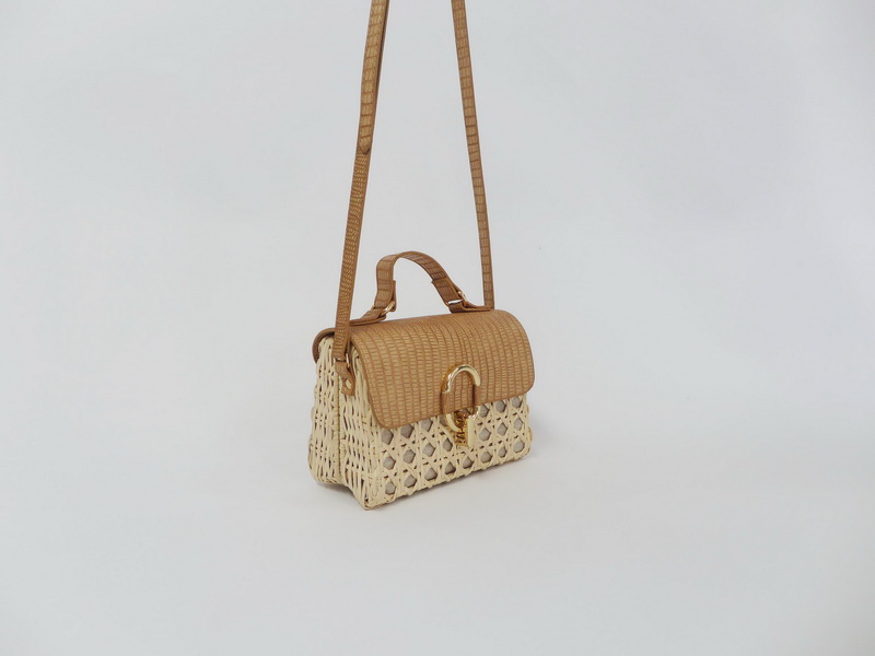 QINGDAO YIXING HANDICRAFT CO.,LTD – portarretrato 3