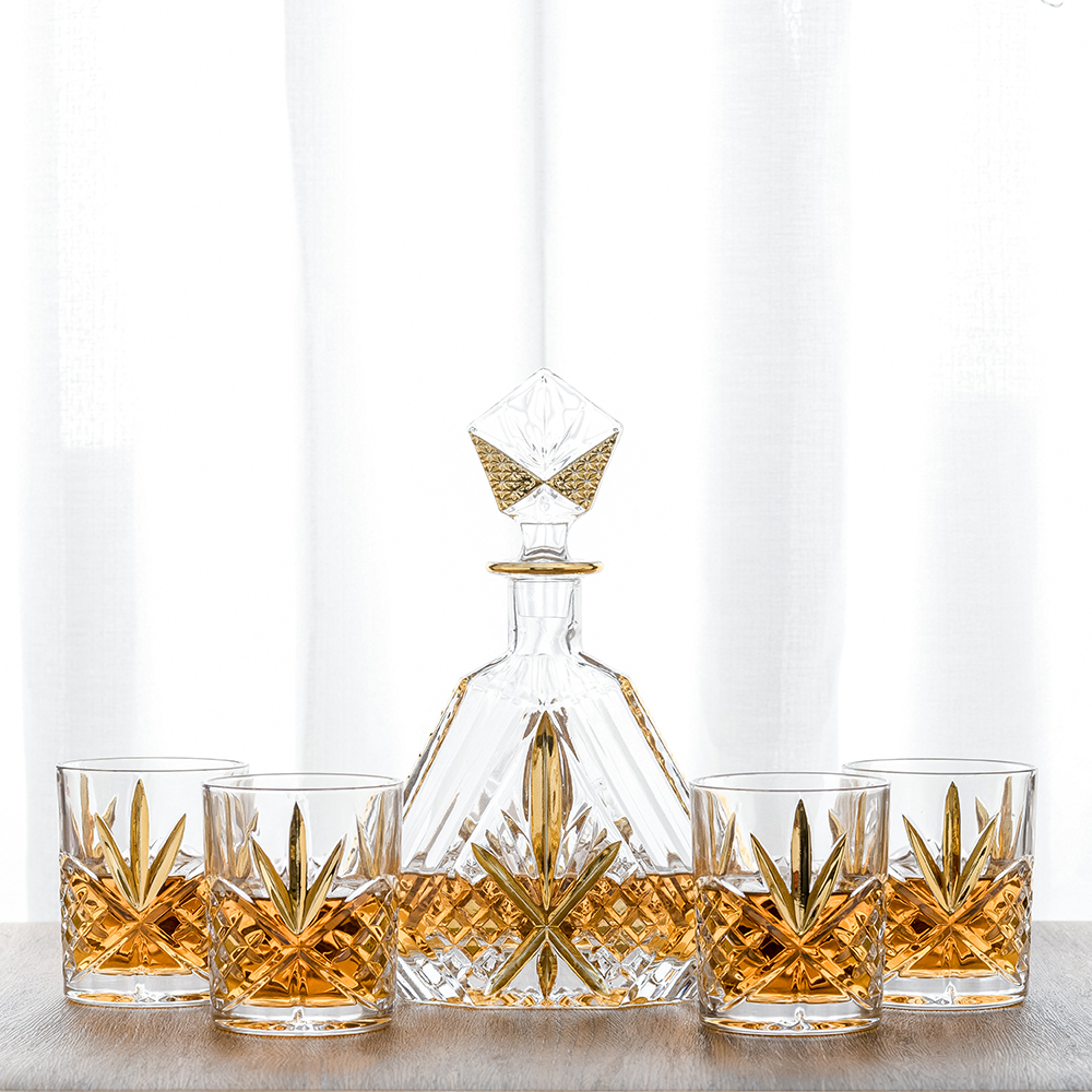 Whiskey glass set