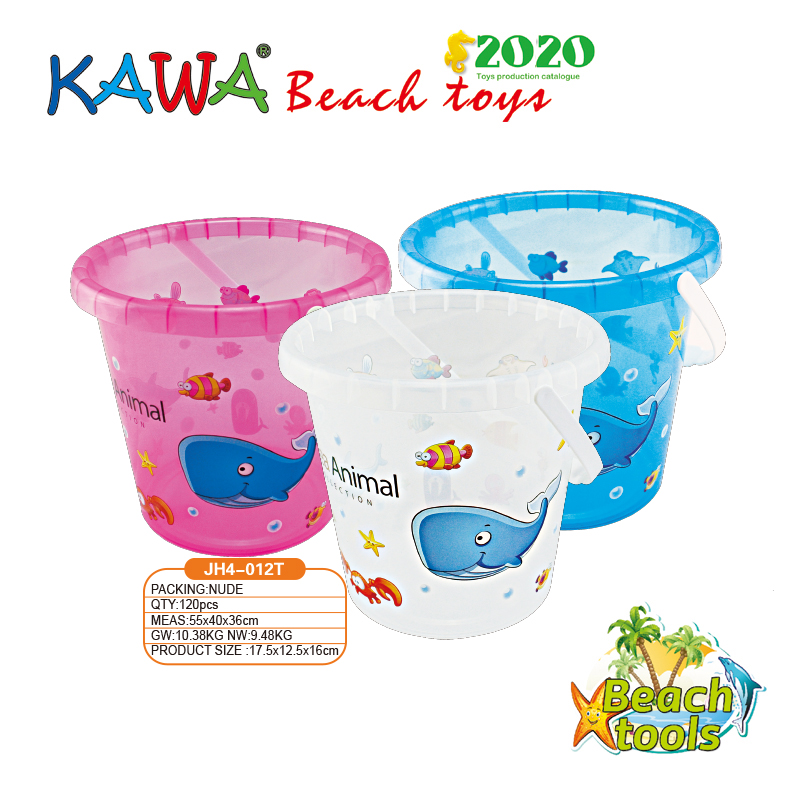 tranparent bucket with sea printing