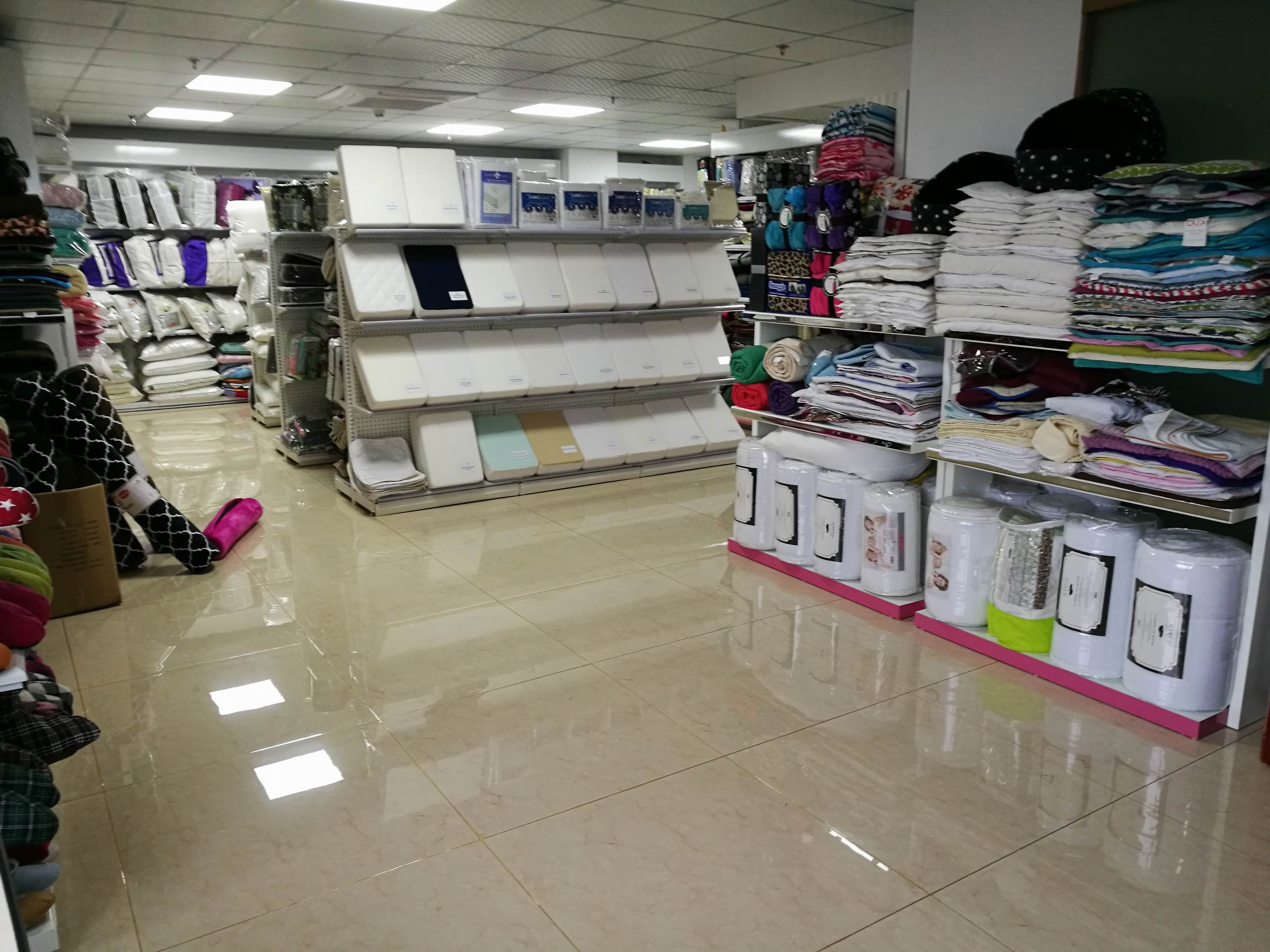 Chuzhou Siman Home Furnishings Co., Ltd. – Sofa covers 1