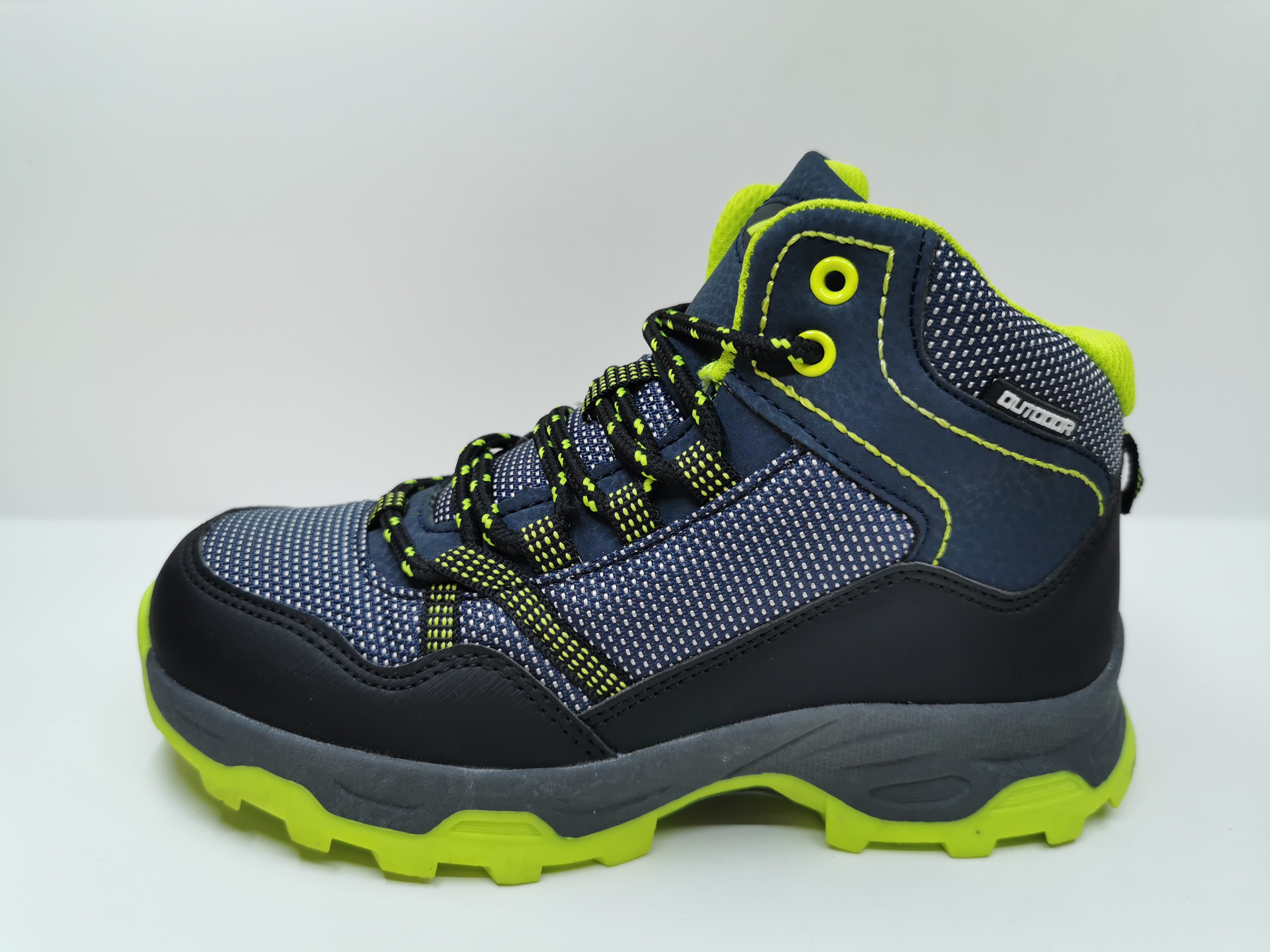 FUJIAN SUCCESS IMP EXP CO LTD – Running shoes 2