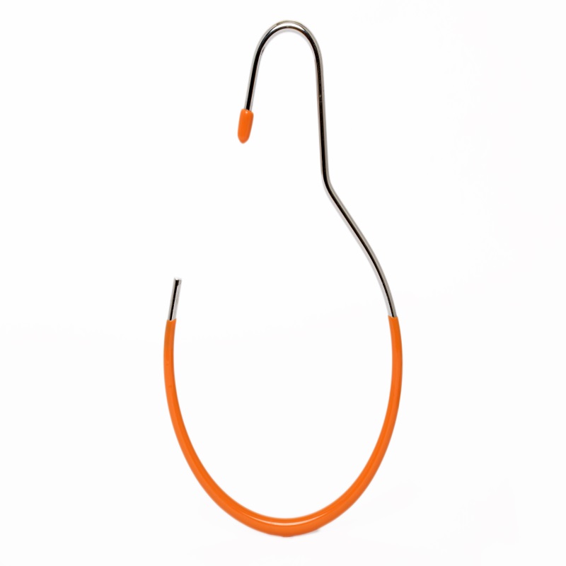 Metal scarf hanger