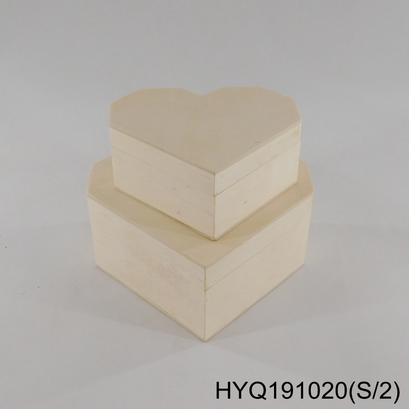 natural unfinished heart shape wooden box