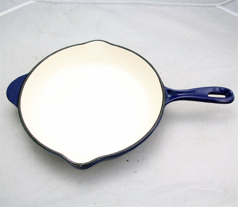 Cast iron frypan, enamel