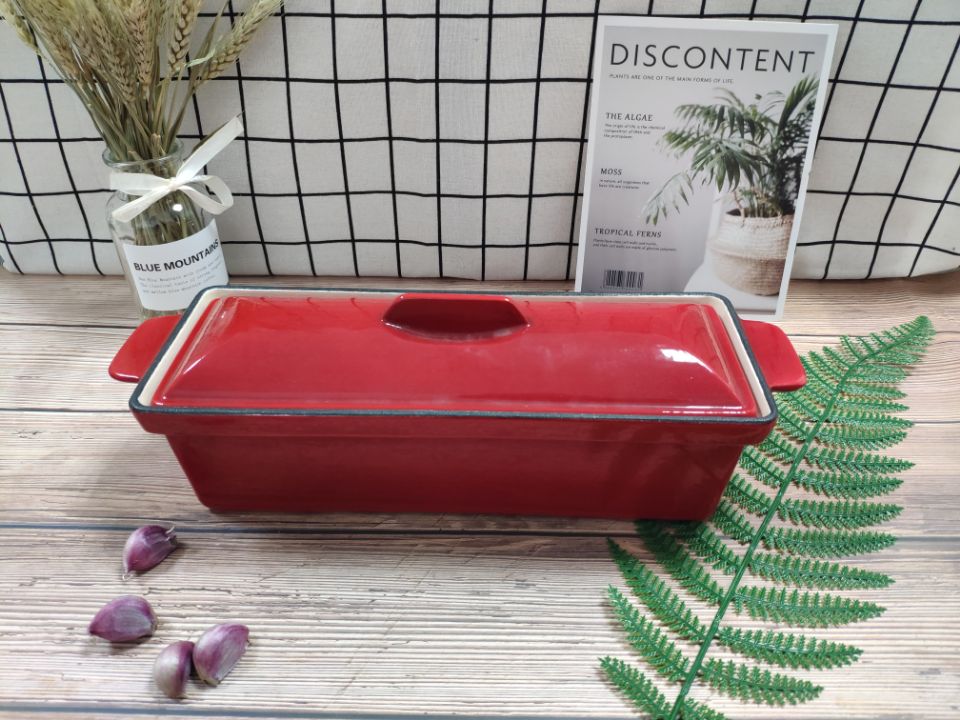 cast iron casserole, enameled, bakeware