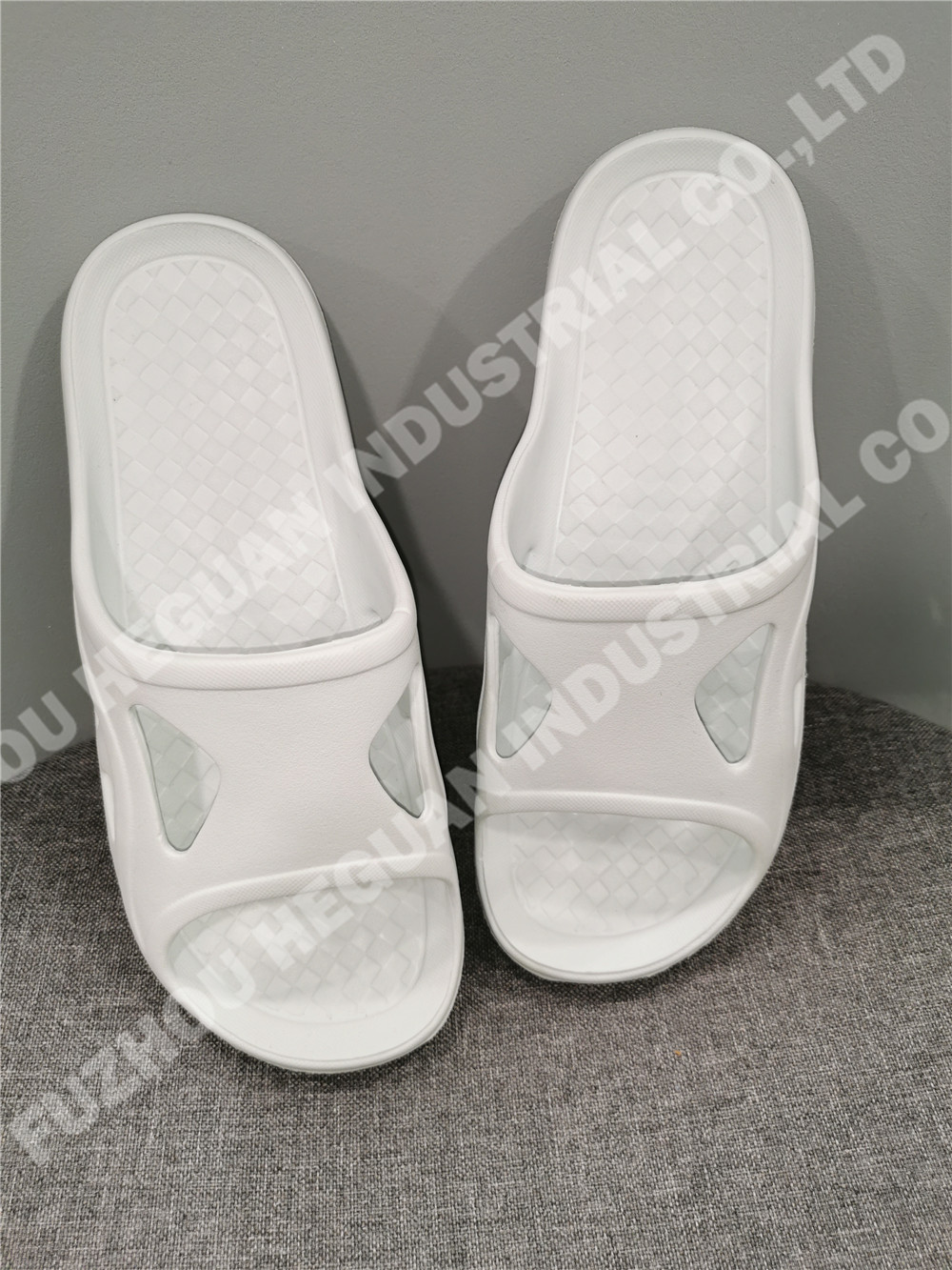 New soft comfortable light weight EVA and rubber indoor injection slippers