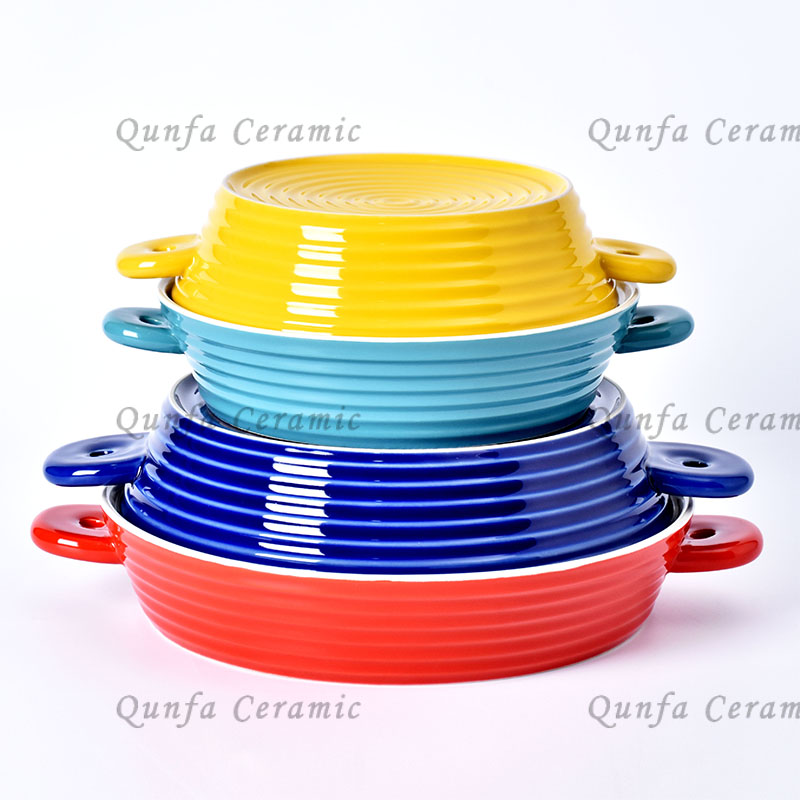 Ceramic Set of 4 Round Baker Ribbon