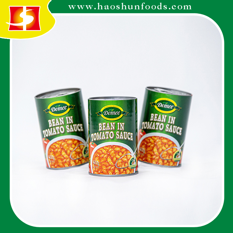 Я1Canned baked beans in tomato sauce