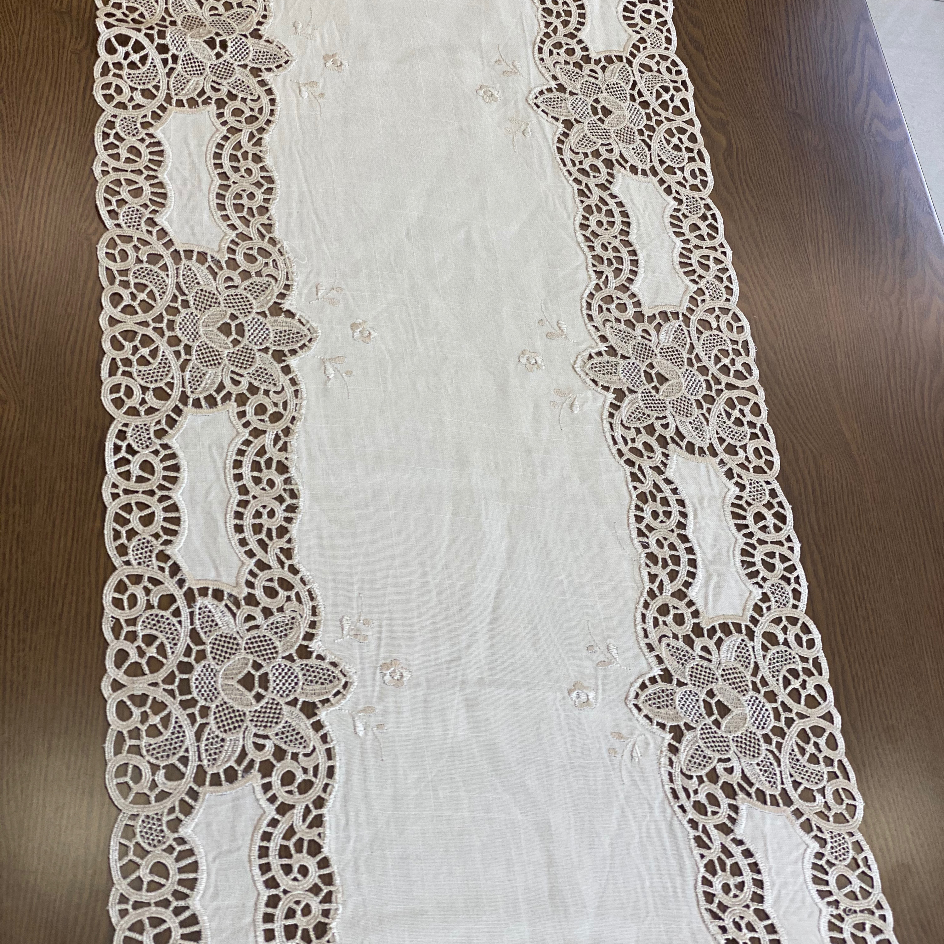 Table runner