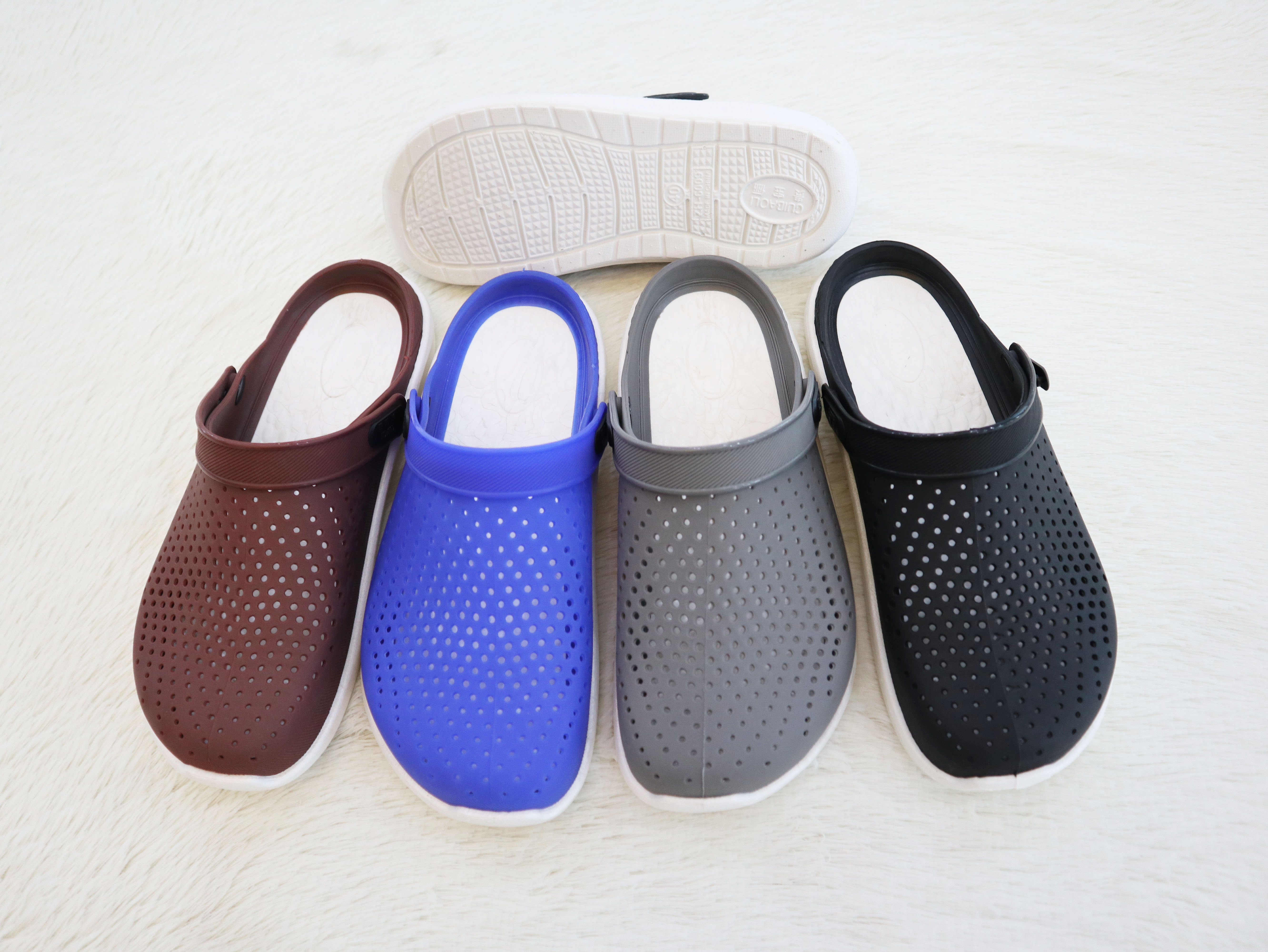Outdoor soft camouflage man sandal slippers shoe with strap for beach