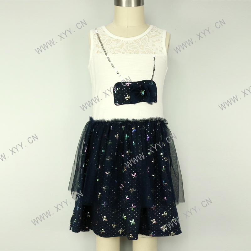 Girl's dress