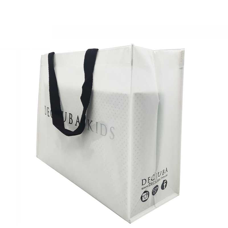 White simple shopping bag, non woven bag, environmentally friendly bag