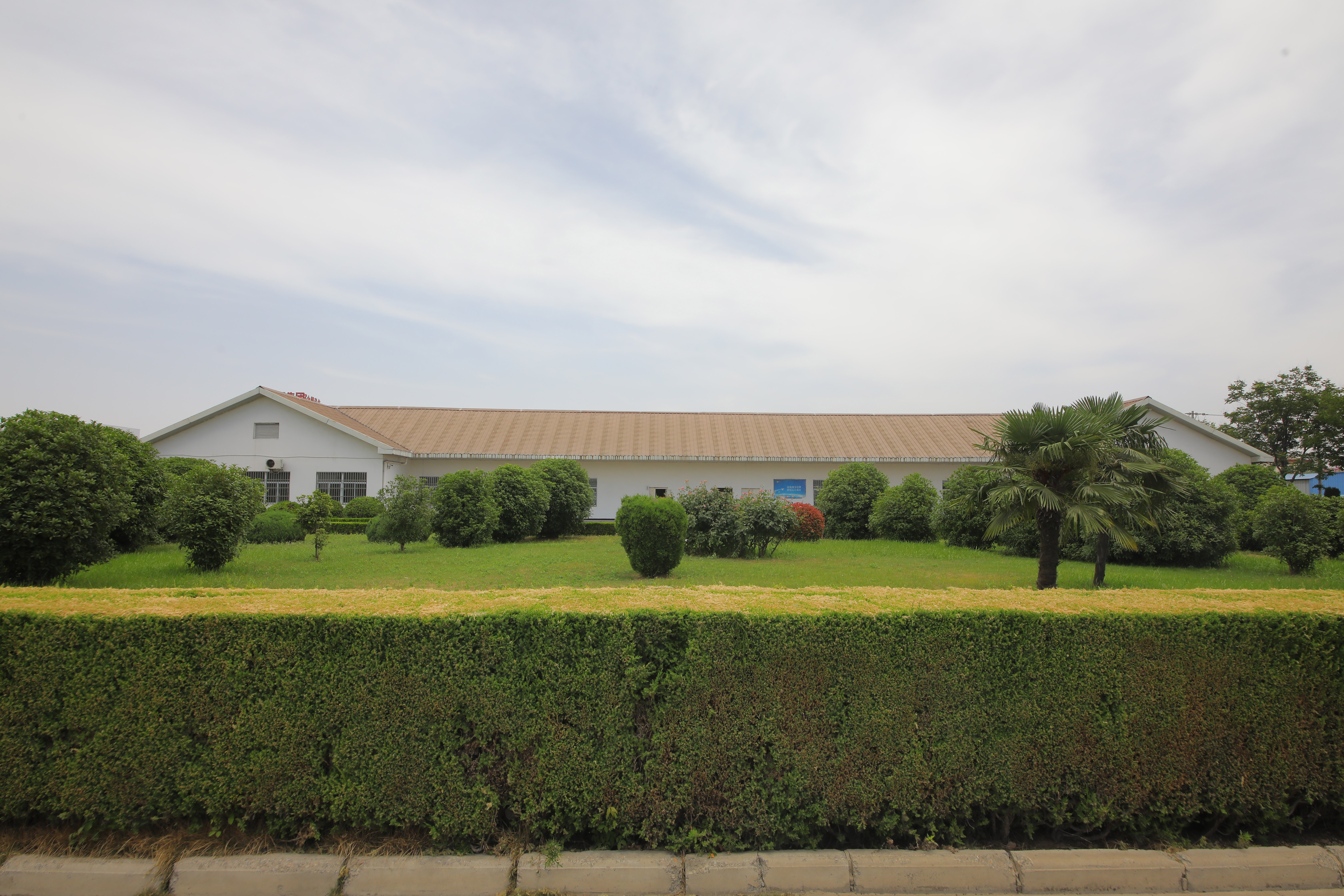 Anhui Jinguan Glass Co., Ltd. – cosmetic bottles 3