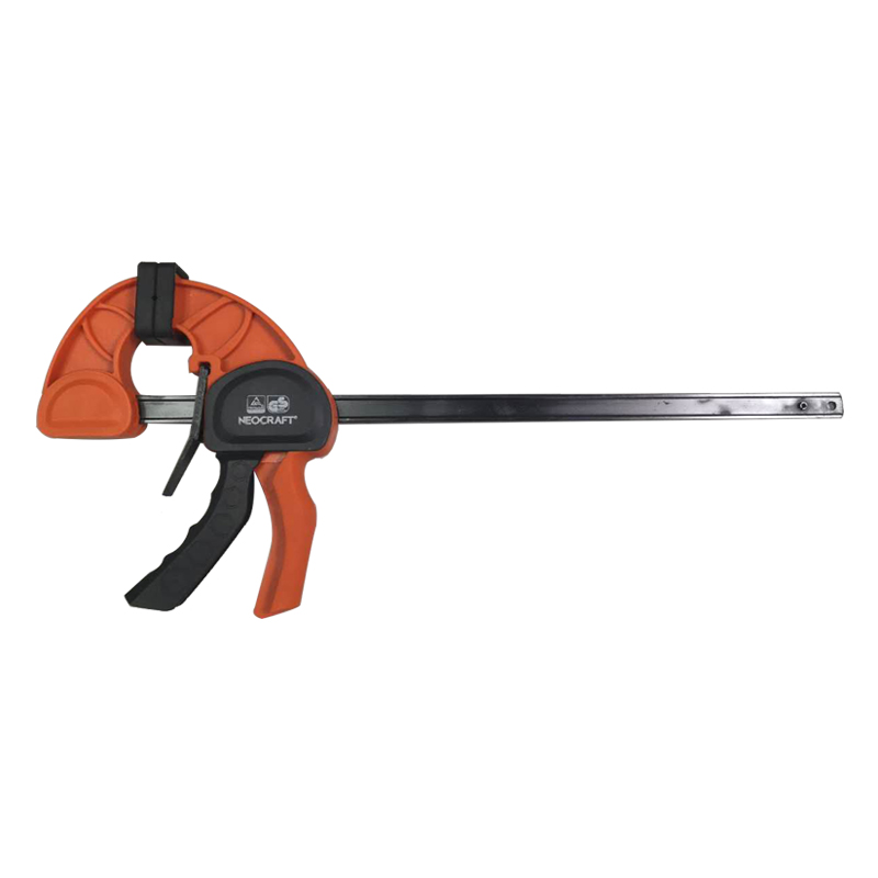 Moving head heavy duty racheting bar clamp