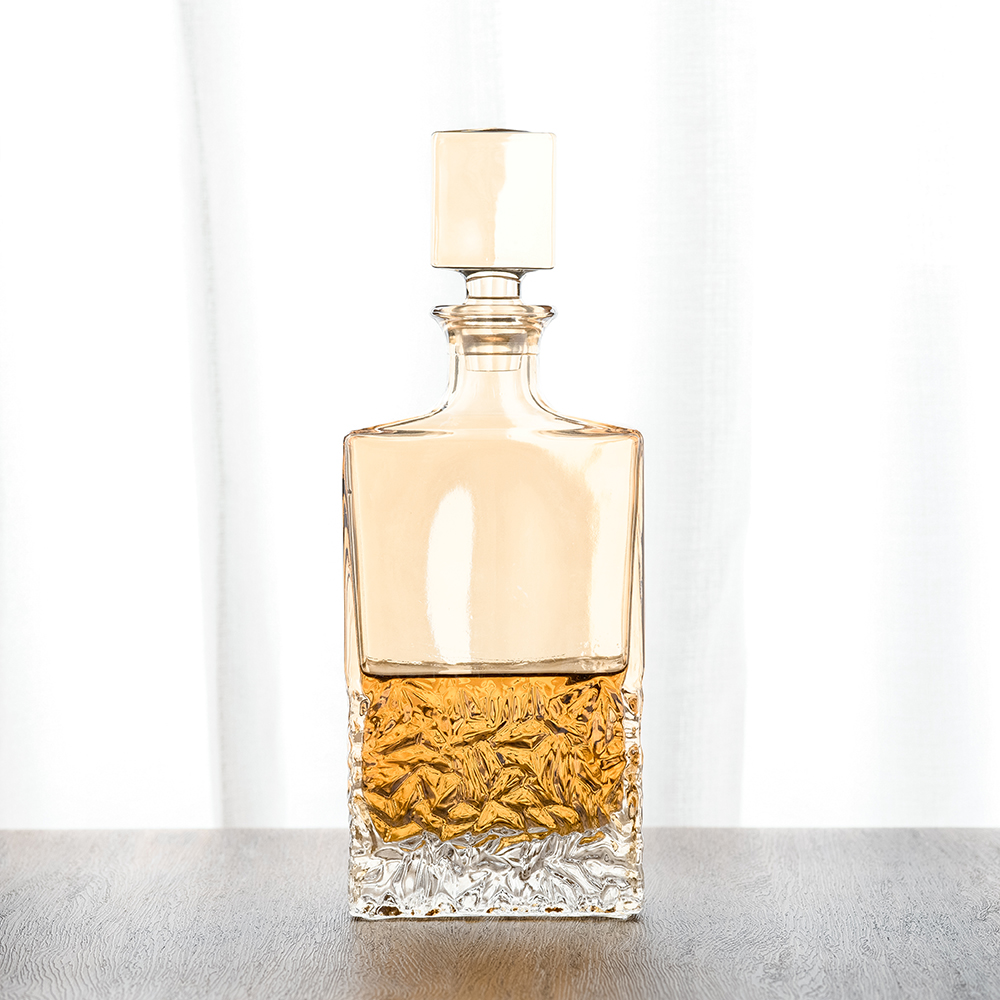 Whiskey decanter