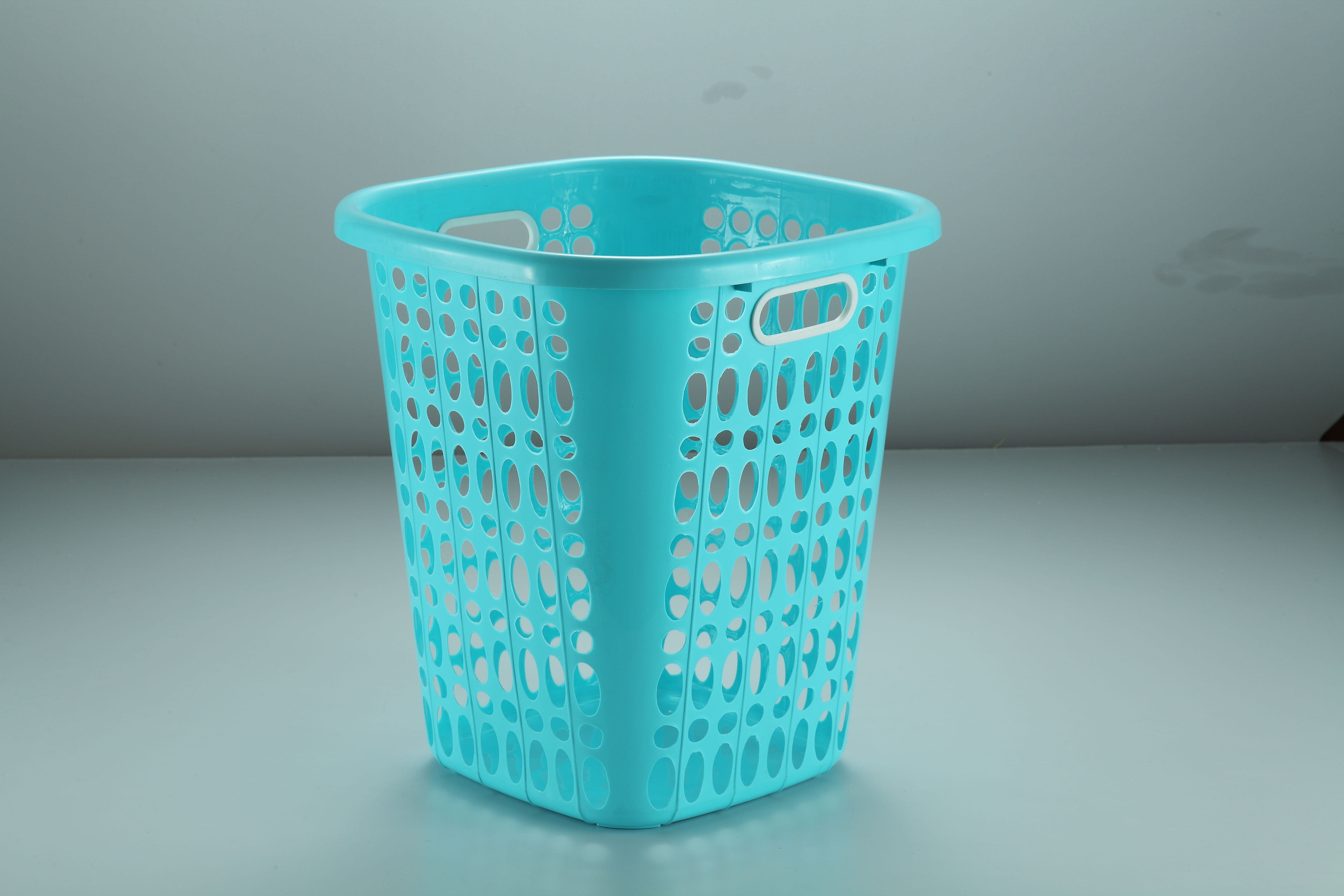 laundry basket