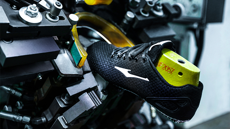 Fujian Hongxing Erke Sports Equipment Co., Ltd. – Running shoes 1