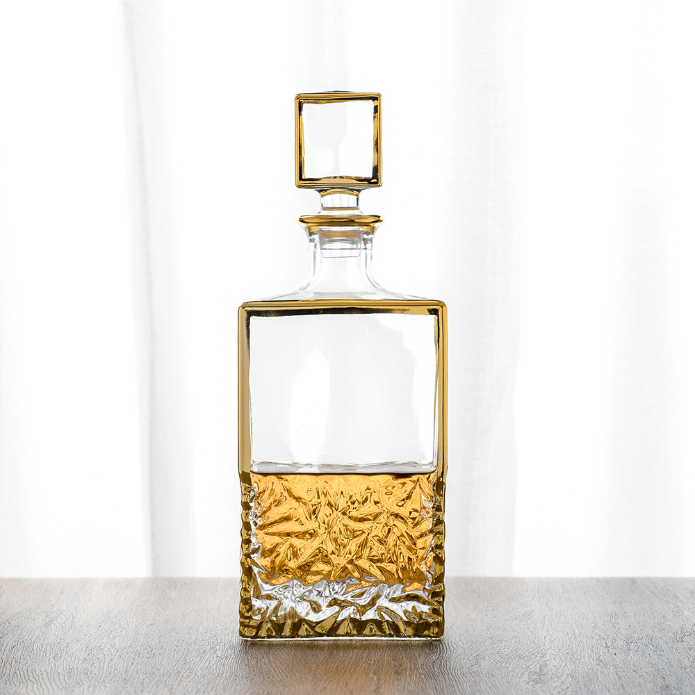 Whiskey decanter