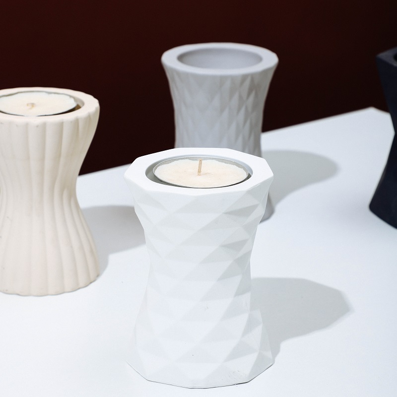 Ceramic tealight holder