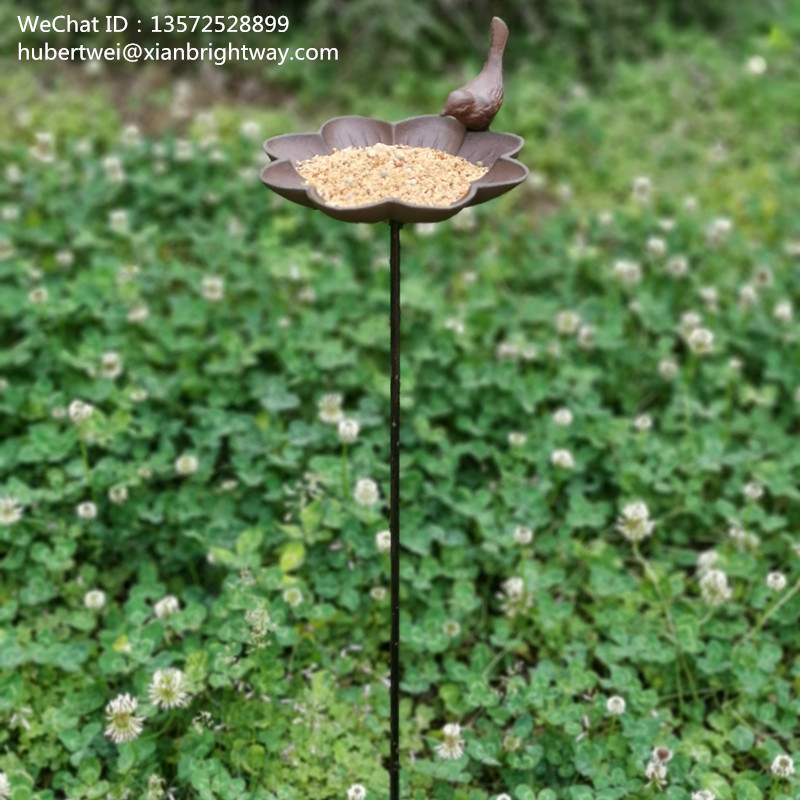 Cast iron bird feeder