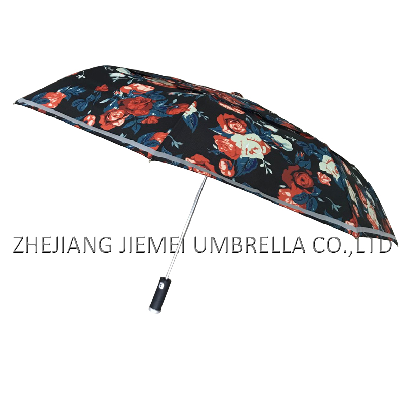 Folding umbrella with LED