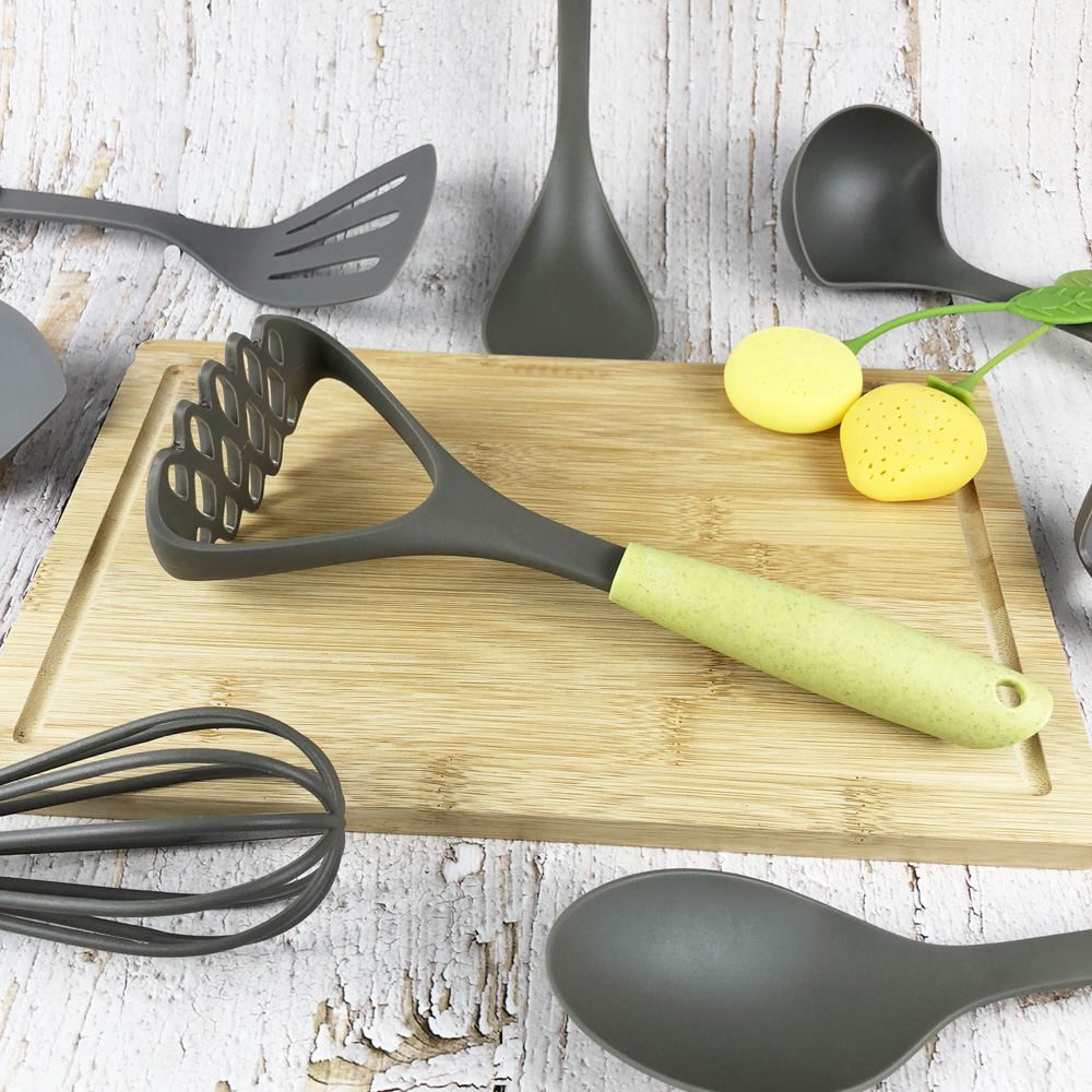nylon potato presser kitchen utensil(green)