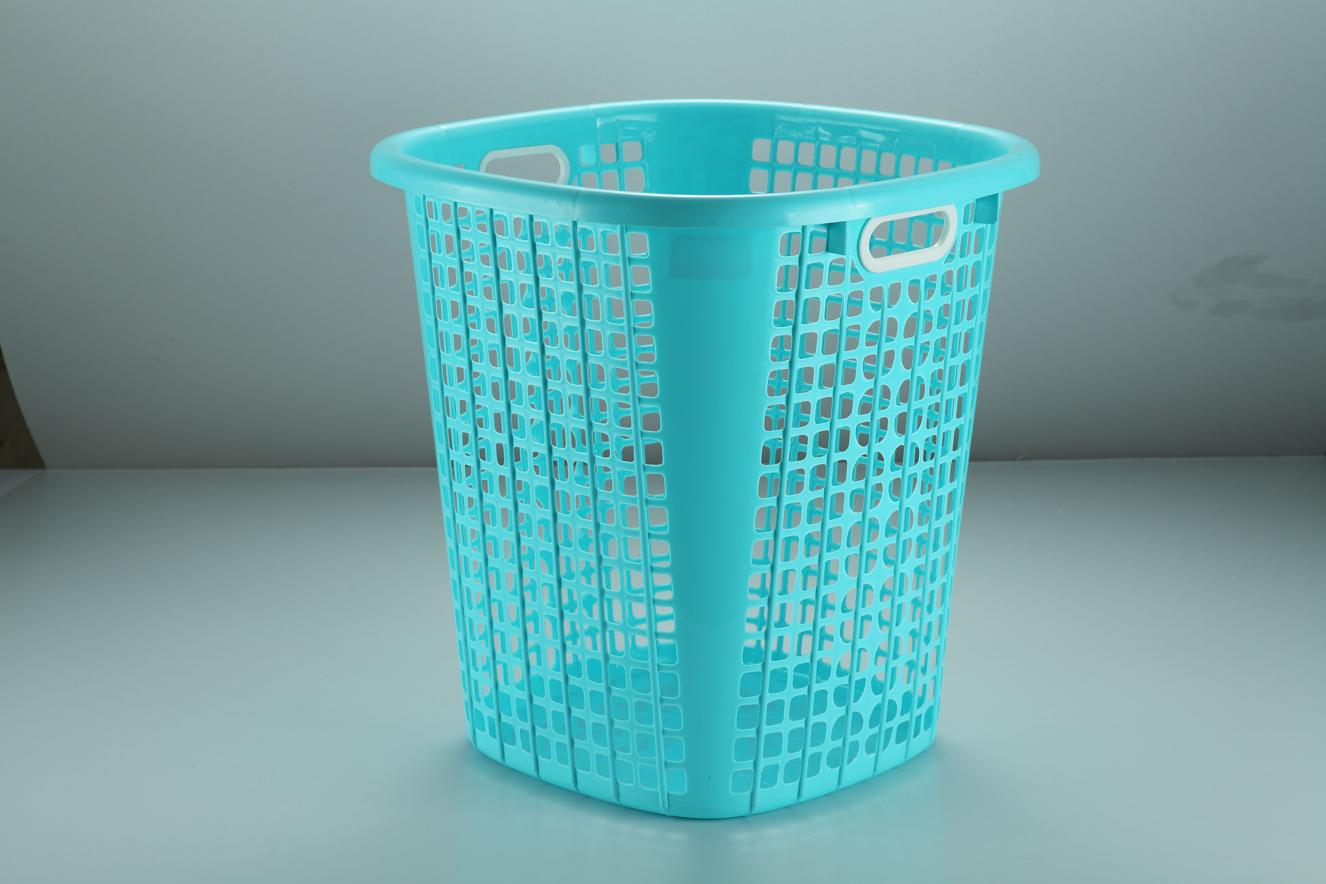 laundry basket