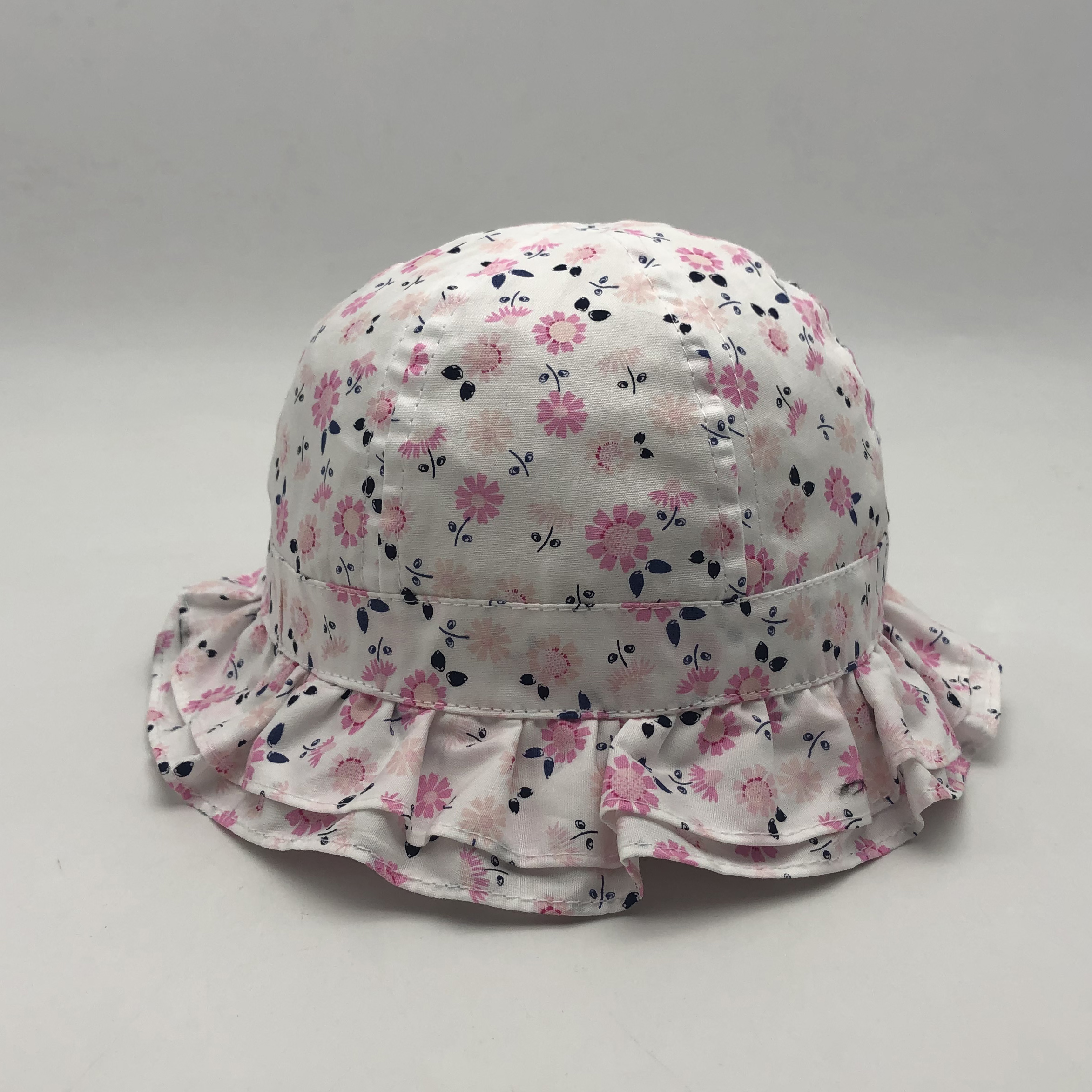 hivering bucket hats