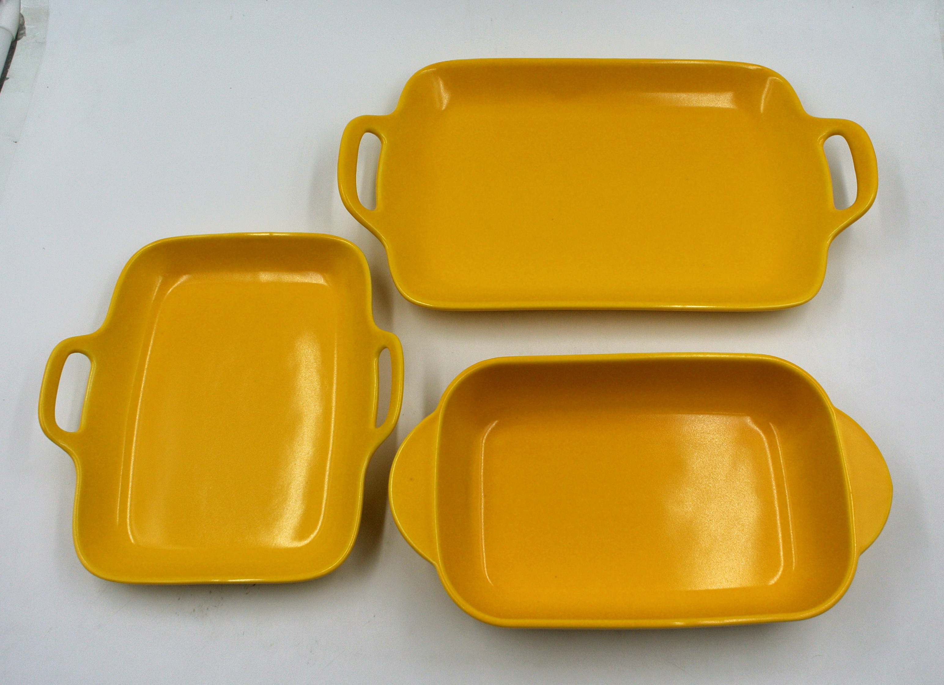Matte golden bakeware