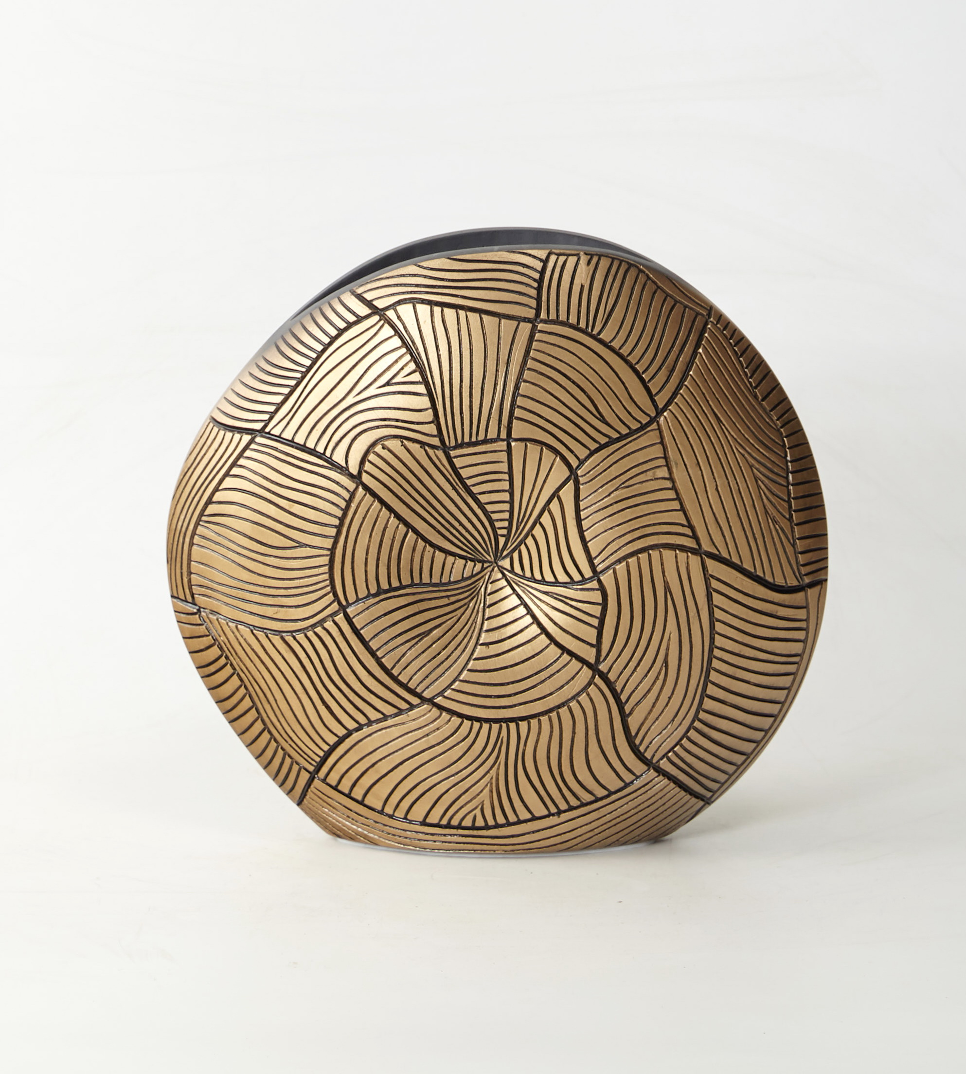 Polyresin vase