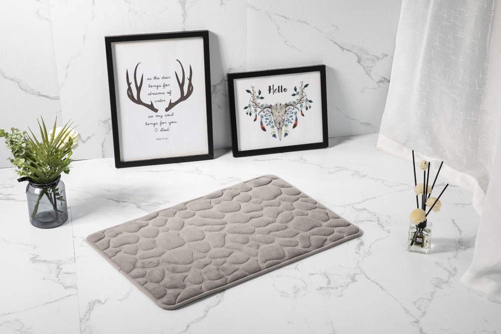 FLANNLE Memory Foam Bathroom Mat